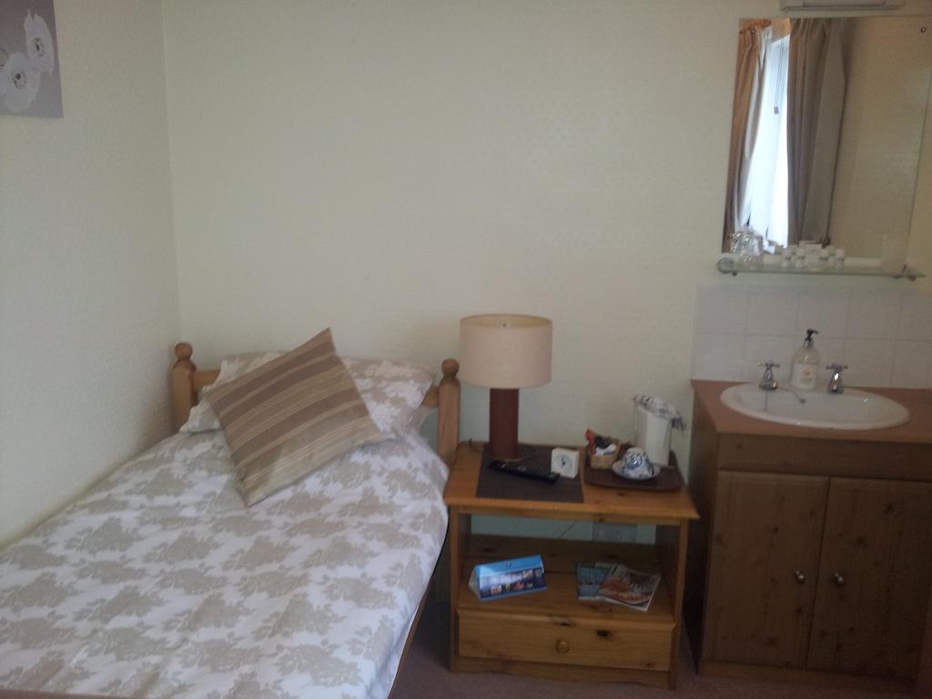 The Adelphi Bed and Breakfast Paignton Rum bild