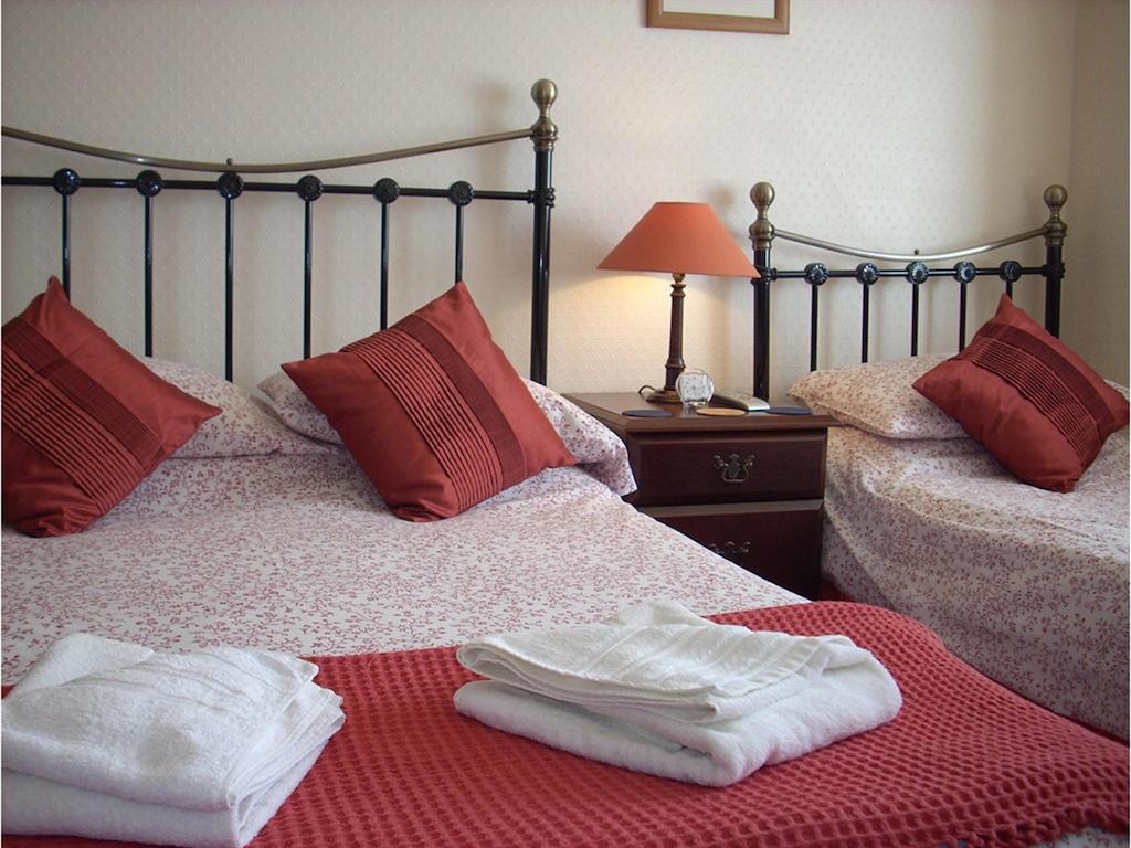 The Adelphi Bed and Breakfast Paignton Rum bild